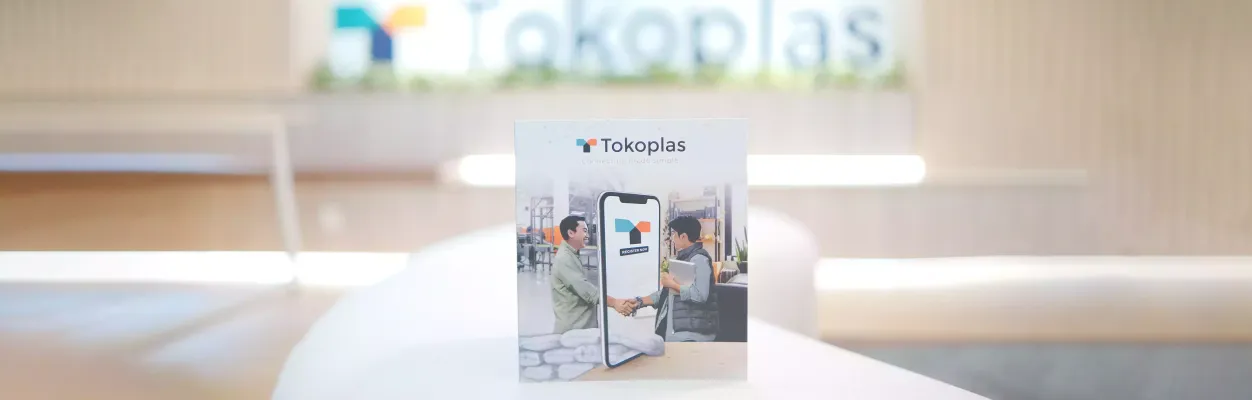 Tokoplas Ecommerce Malaysia office background
