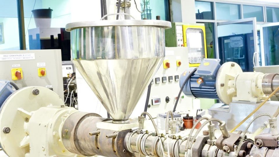 Jenis-Jenis Plastik yang Digunakan untuk Metode Ekstrusi | Tokoplas.com