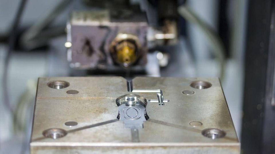 Macam-Macam Cacat Produk Plastik Injection Molding dan Cara Menanganinya | Tokoplas.com