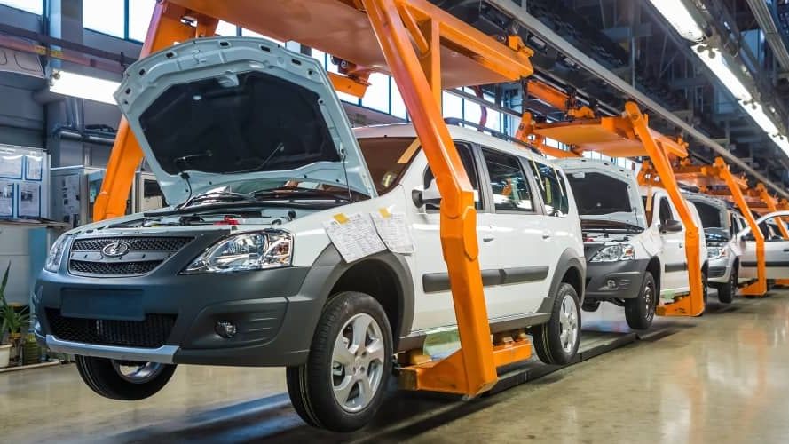 Pengaplikasian Plastik Daur Ulang pada Industri Otomotif | Tokoplas.com